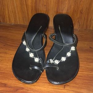 Open toe sandals